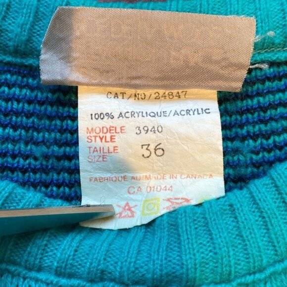 Vintage Sears The Fashion Place Acrylic Snowflake Sweater: Size 36/ Medium - Picture 10 of 10